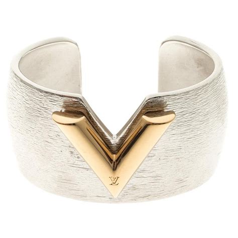 louis vuitton essential v bracelet silver